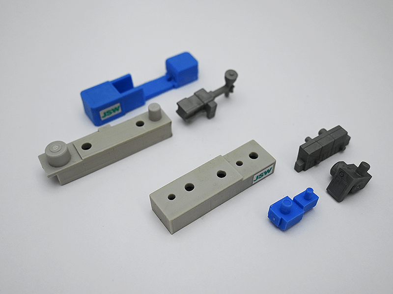 インジェクションマシーン消しゴム｜おもしろ消しゴム®のイワコー